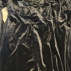 SHEIN Black Velvet Long Sleeve Dress